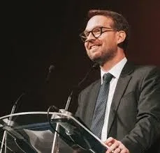 Dominic Fritz a fost găsit în conflict de interese administrativ de Agenția Națională de Integritate