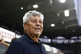 Antrenorul echipei naționale de fotbal a României va primi titlul de Cetățean de Onoare al Municipiului Iași