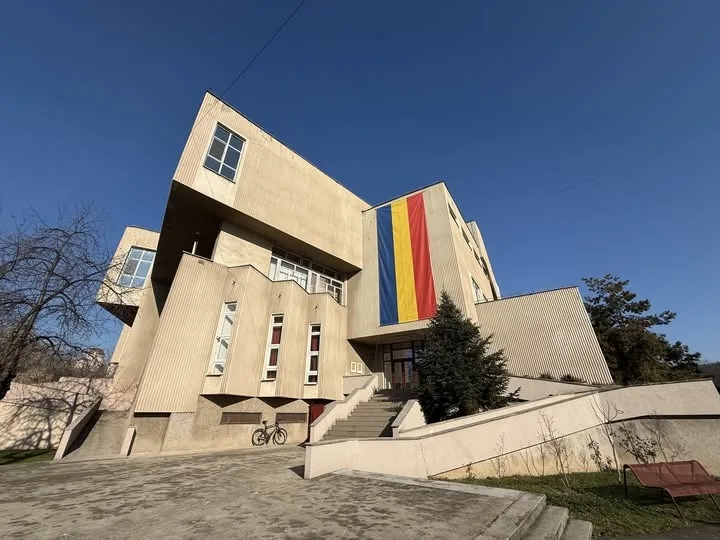Încep lucrările de renovare la Muzeul Banatului Montan