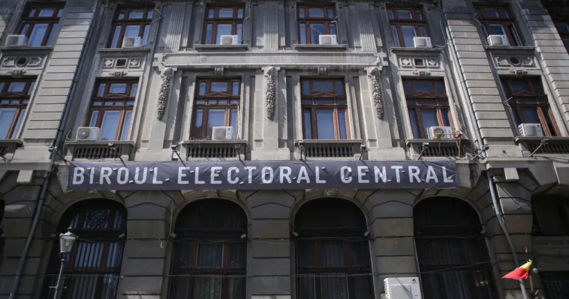 Suspiciuni privind lista cu semnături a unui candidat la funcția de președinte al României