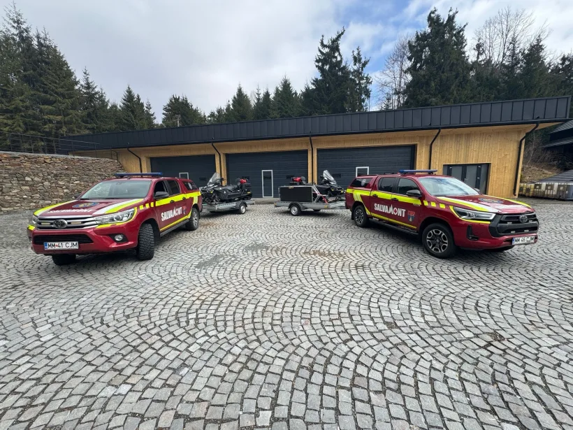 Două snowmobile de ultimă generație, livrate SPJ Salvamont Maramureș