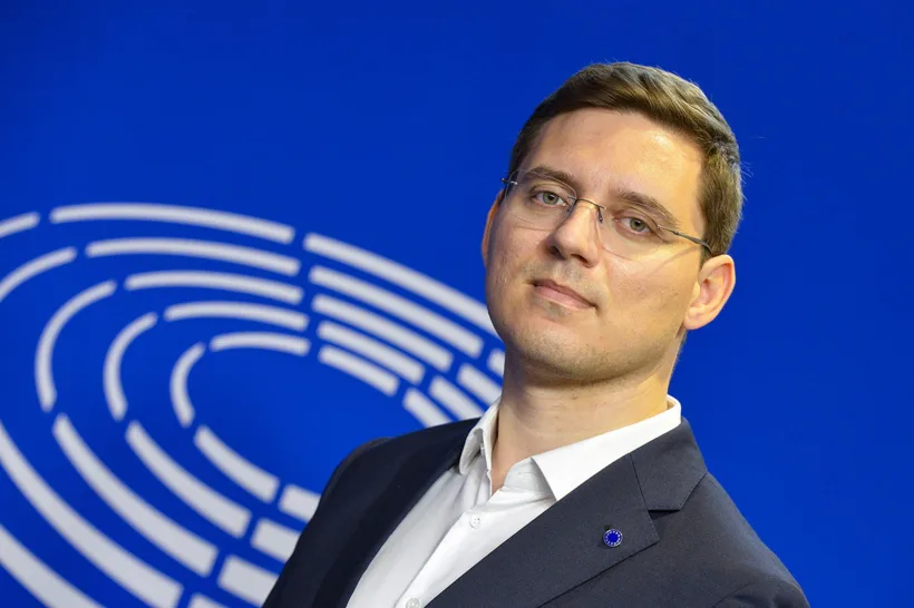 Negrescu: Am încredere că putem merge mai departe cu fruntea sus și că putem construi, împreună, o Românie europeană