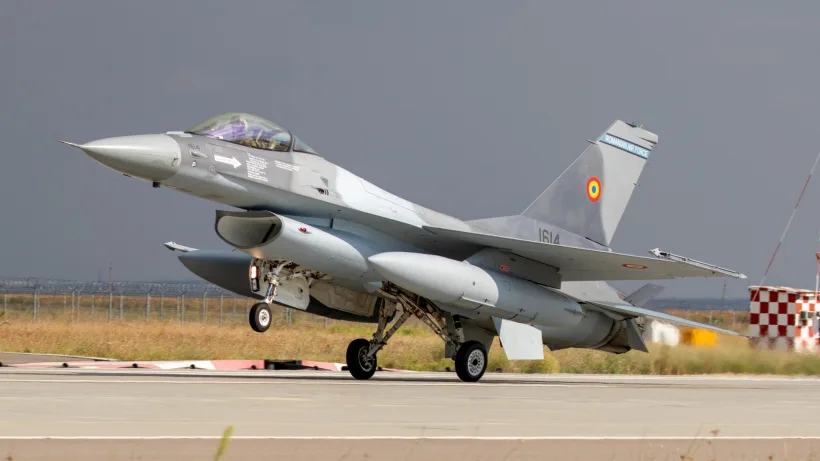 18 aeronave F-16 la preț simbolic, pentru antrenamentul piloților români și ucraineni
