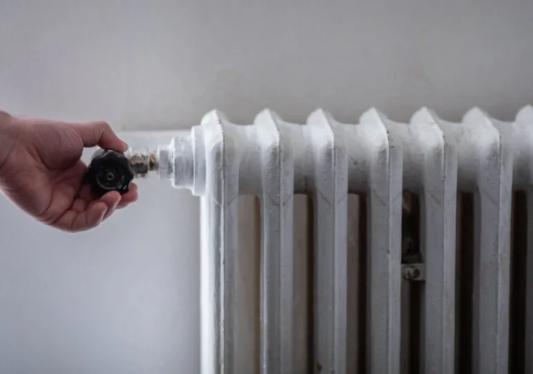 Un mare oraș rămâne din nou fără căldură pentru peste 30 de ore