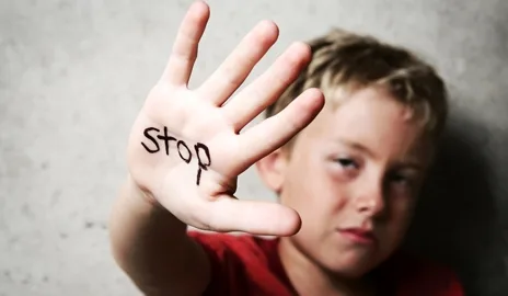 World Vision România: Frica de judecată și umilire îi împiedică pe copii să reclame abuzurile