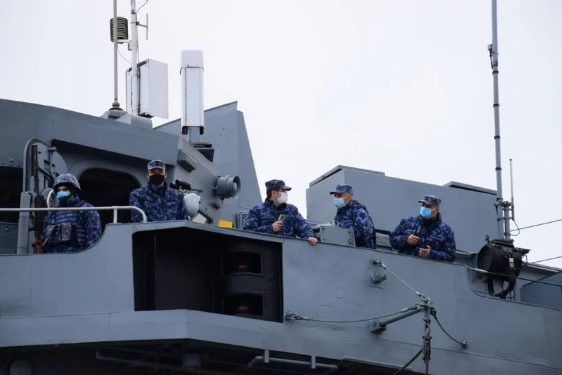 Peste 100 de militari de pe Fregata „Regina Maria”, infectați cu COVID 19