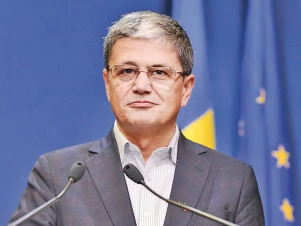 Boloș: Peste 200 de milioane de euro pentru cheltuielile necesare cu măştile, cu dezinfectaţii, în unităţile de învăţământ.