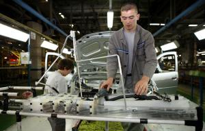 Program nou de restructurare la Dacia: plecări voluntare fără legătură cu scăderea v&acirc;nzărilor