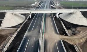 Contract semnat pentru 27 de kilometri din Autostrada Unirii A8