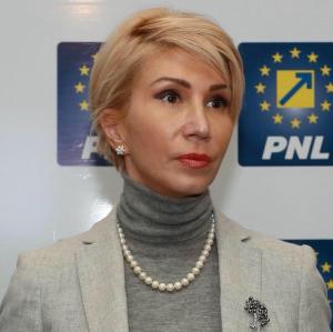 Sala Palatului ar putea fi renovată cu bani de la Banca de Dezvoltare