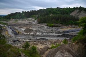 Praid. Experții analizează varianta formării unui lac artificial cu apa sărată scoasă din Salina