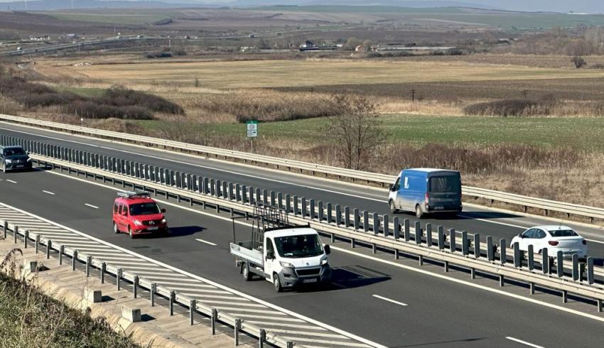 Restricții de circulație pentru camioanele peste 7,5 tone în 14 județe in cauza caniculei