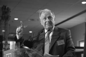 Ion Iliescu a murit. Fostul președinte suferea de cancer pulmonar