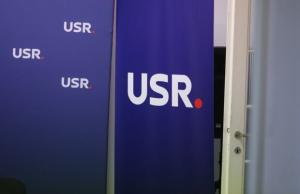 USR decide cine va prelua Ministerul Apărării după demisia lui Moșteanu