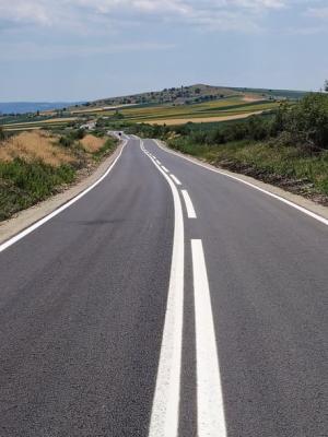 Peste 11 km de drum județean, modernizat, din Alba, deschis circulației