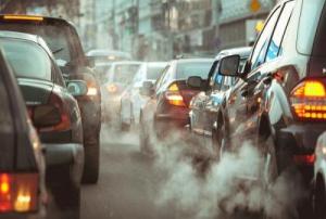 Raport: În multe cartiere din București se înregistrează frecvent depășiri ale limitelor legale pentru mai mulți poluanți
