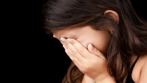 Violența &icirc;mpotriva minorilor ar putea fi pedepsită mai aspru