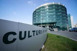 Suspendarea fondurilor UE răm&acirc;ne &icirc;nghețată după evaluarea favorabilă a Comisiei Europene