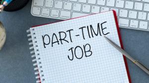 Aviz favorabil &icirc;n Parlament pentru eliminarea supraimpozitării contractelor part-time