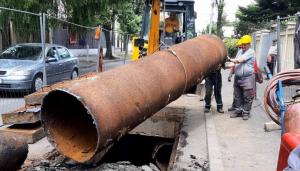Avarii și reparații pe rețeaua termică a Bucureștiului: sute de locuințe răm&acirc;n fără căldură și apă caldă