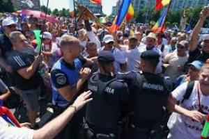 Dosare penale deschise după protestele violente de la Guvern